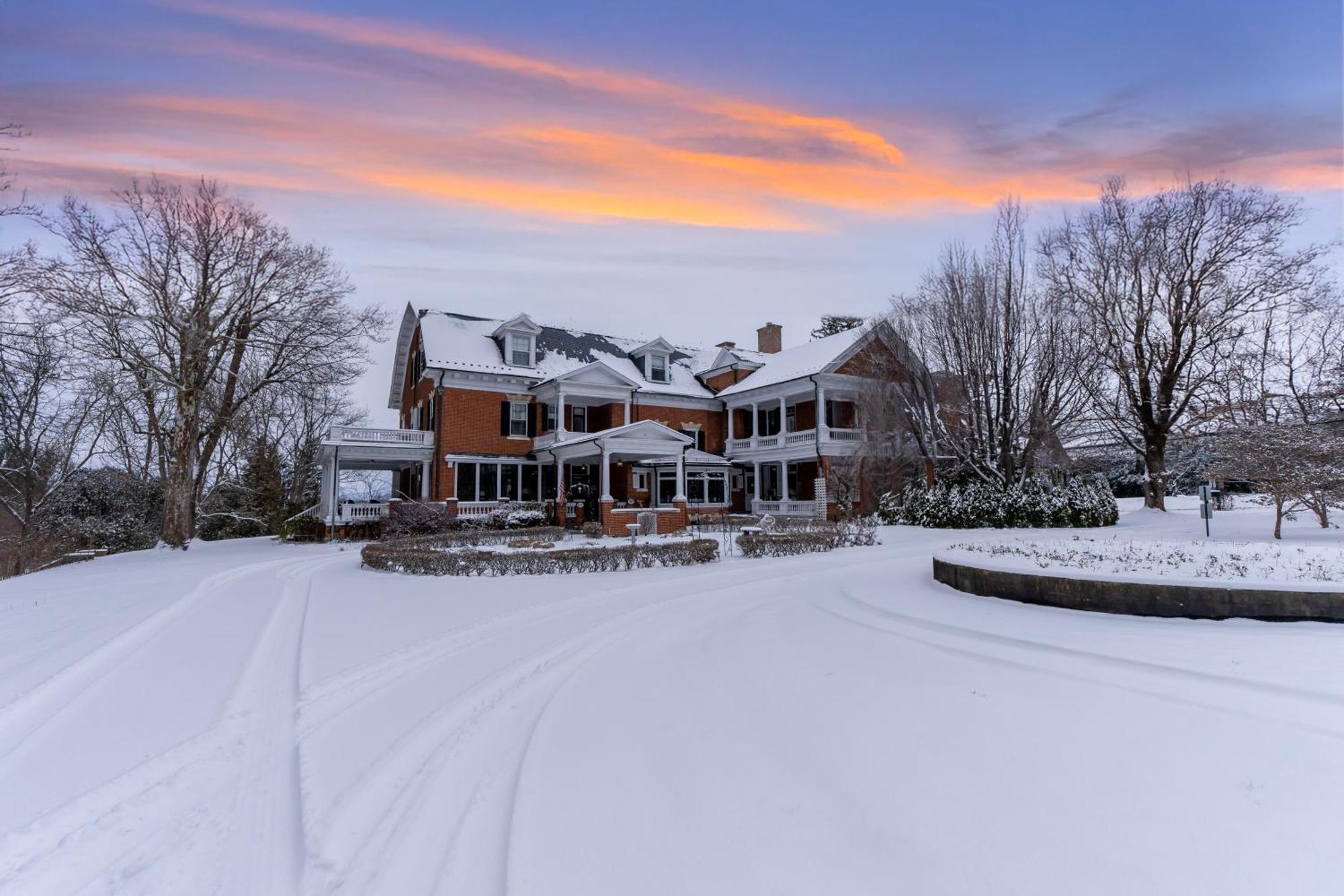 Mercersburg Inn Eksteriør billede