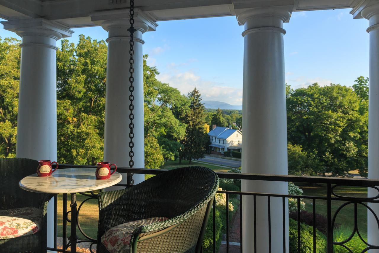 Mercersburg Inn Eksteriør billede